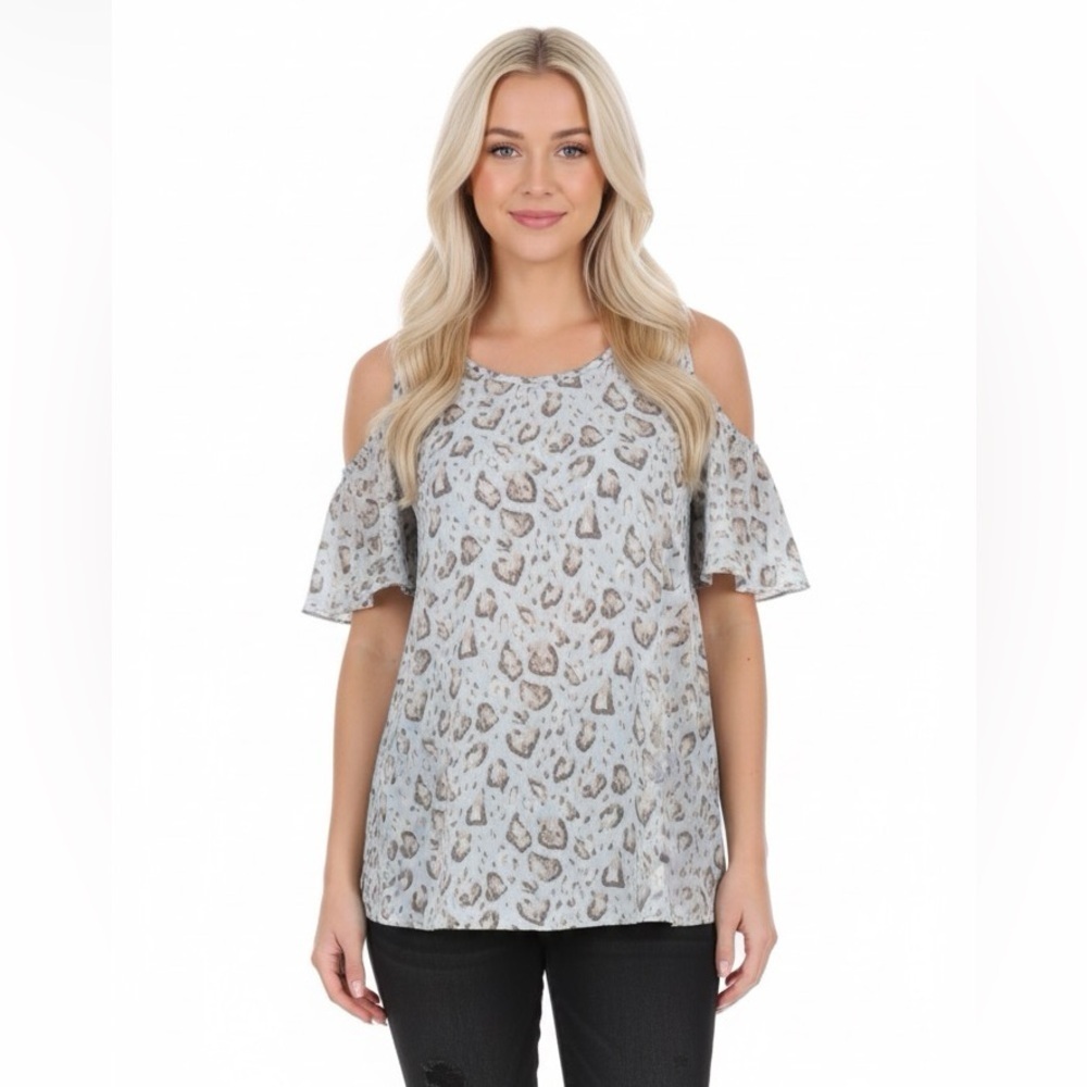 By Together small blue leopard cold shoulder top